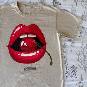 Fashion Nova - Graphic Tee